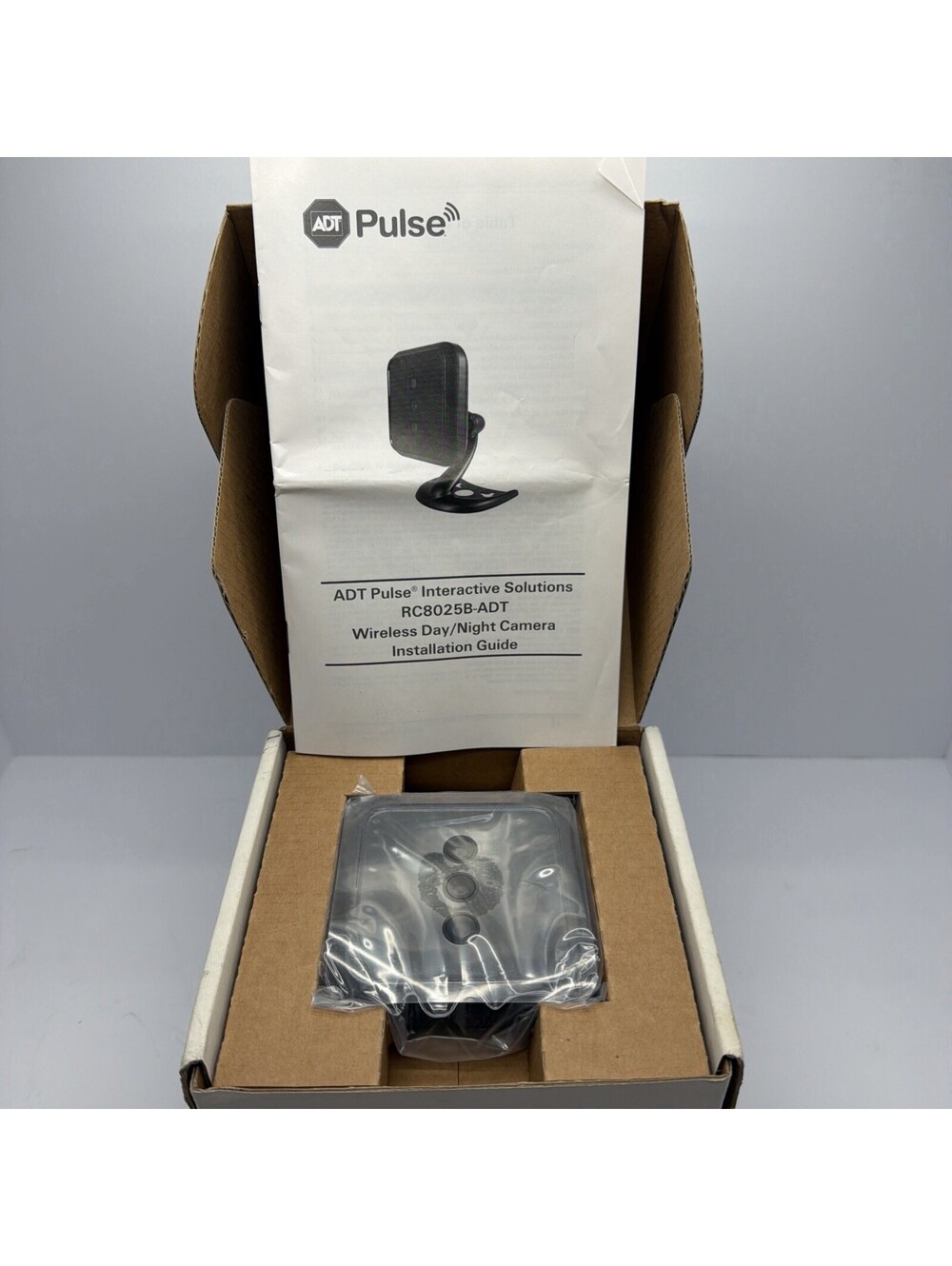 ADT Pulse Wireless Day Night Indoor Network Camera RC8025B-ADT